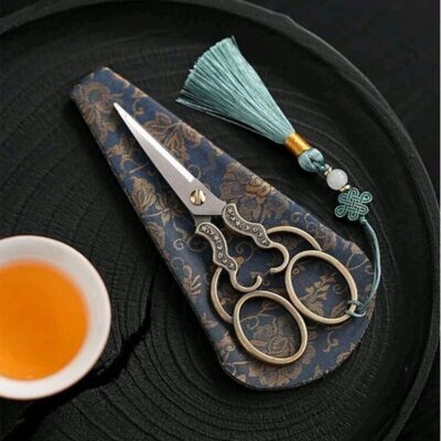 Vintage Copper-Plated Stainless Steel Scissors, With Storage Bag, Suitable For Thread Cutting, Embroidery And Sewing Crafts, Sewing Accessories, Craft Scissors, Beauty Tools Retro Small Scissors